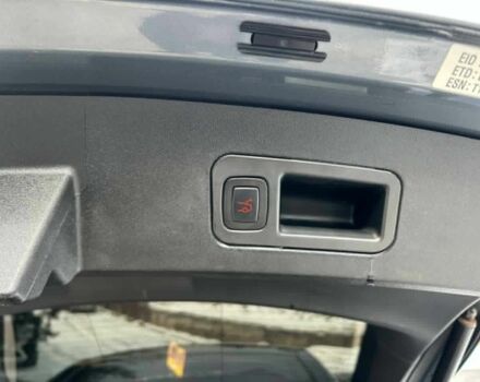 Серый Тесла Модель С, объемом двигателя 0 л и пробегом 178 тыс. км за 13900 $, фото 14 на Automoto.ua