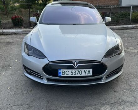 Серый Тесла Модель С, объемом двигателя 0 л и пробегом 345 тыс. км за 11020 $, фото 4 на Automoto.ua