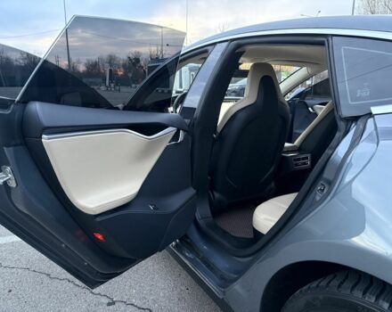 Серый Тесла Модель С, объемом двигателя 0 л и пробегом 230 тыс. км за 12500 $, фото 16 на Automoto.ua