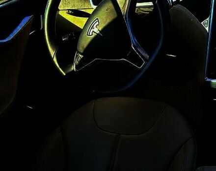 Серый Тесла Модель С, объемом двигателя 0 л и пробегом 118 тыс. км за 26000 $, фото 11 на Automoto.ua