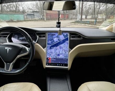 Серый Тесла Модель С, объемом двигателя 0 л и пробегом 232 тыс. км за 10700 $, фото 5 на Automoto.ua