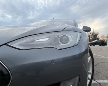 Серый Тесла Модель С, объемом двигателя 0 л и пробегом 230 тыс. км за 12500 $, фото 6 на Automoto.ua