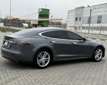 Серый Тесла Модель С, объемом двигателя 0 л и пробегом 232 тыс. км за 10700 $, фото 8 на Automoto.ua