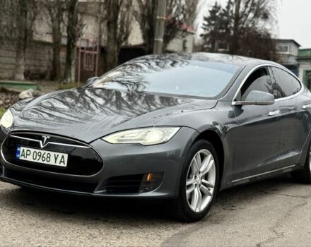 Серый Тесла Модель С, объемом двигателя 0 л и пробегом 232 тыс. км за 10700 $, фото 2 на Automoto.ua