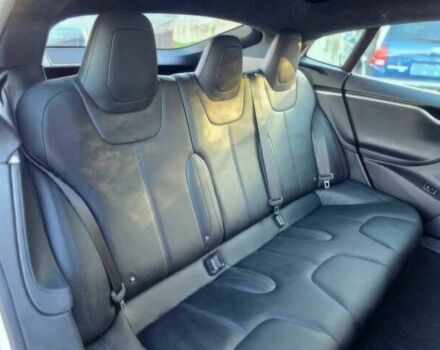 Серый Тесла Модель С, объемом двигателя 0 л и пробегом 82 тыс. км за 3700 $, фото 12 на Automoto.ua