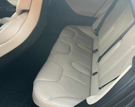 Серый Тесла Модель С, объемом двигателя 0 л и пробегом 136 тыс. км за 10999 $, фото 5 на Automoto.ua