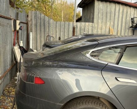 Серый Тесла Модель С, объемом двигателя 0 л и пробегом 296 тыс. км за 13200 $, фото 3 на Automoto.ua