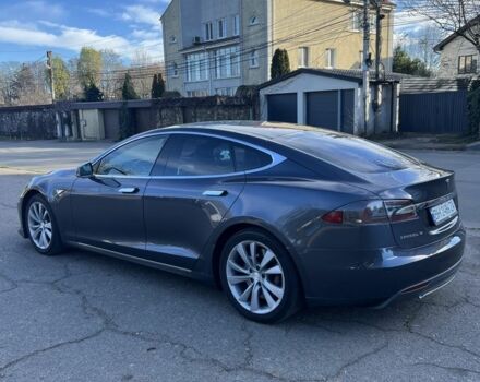 Серый Тесла Модель С, объемом двигателя 0 л и пробегом 300 тыс. км за 12700 $, фото 5 на Automoto.ua