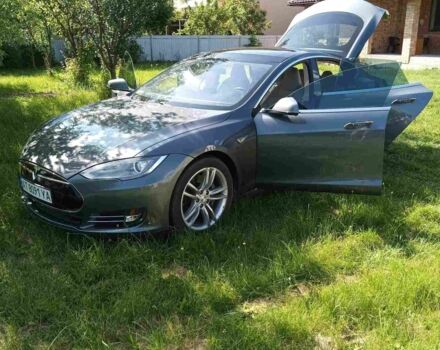 Серый Тесла Модель С, объемом двигателя 0 л и пробегом 290 тыс. км за 12300 $, фото 2 на Automoto.ua