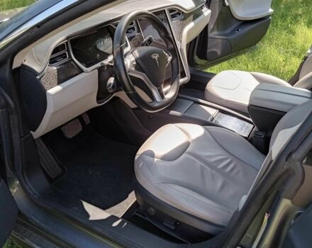 Серый Тесла Модель С, объемом двигателя 0 л и пробегом 290 тыс. км за 12300 $, фото 6 на Automoto.ua