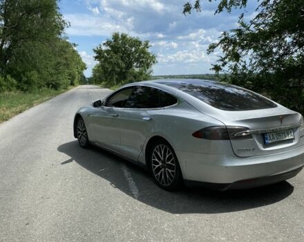 Серый Тесла Модель С, объемом двигателя 8.5 л и пробегом 175 тыс. км за 12500 $, фото 4 на Automoto.ua