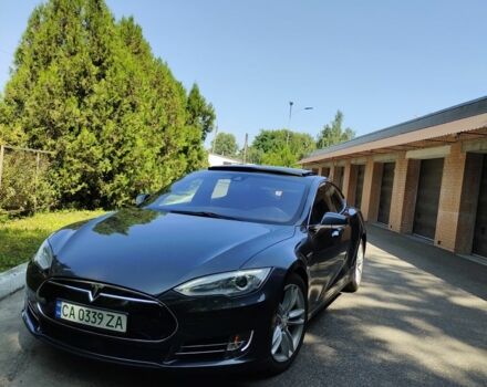 Серый Тесла Модель С, объемом двигателя 0 л и пробегом 107 тыс. км за 16600 $, фото 2 на Automoto.ua