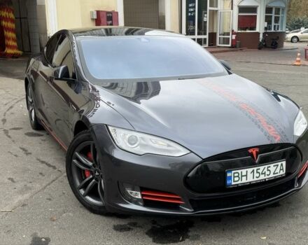Серый Тесла Модель С, объемом двигателя 0 л и пробегом 93 тыс. км за 12900 $, фото 3 на Automoto.ua