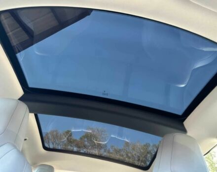 Серый Тесла Модель С, объемом двигателя 0 л и пробегом 77 тыс. км за 10900 $, фото 8 на Automoto.ua