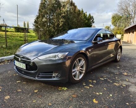 Серый Тесла Модель С, объемом двигателя 0 л и пробегом 107 тыс. км за 16600 $, фото 5 на Automoto.ua
