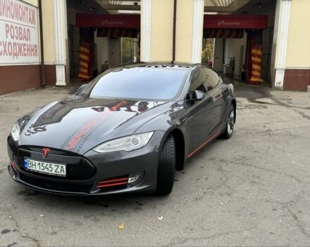Серый Тесла Модель С, объемом двигателя 0 л и пробегом 93 тыс. км за 12900 $, фото 23 на Automoto.ua