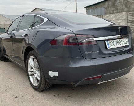 Серый Тесла Модель С, объемом двигателя 0 л и пробегом 170 тыс. км за 18000 $, фото 6 на Automoto.ua