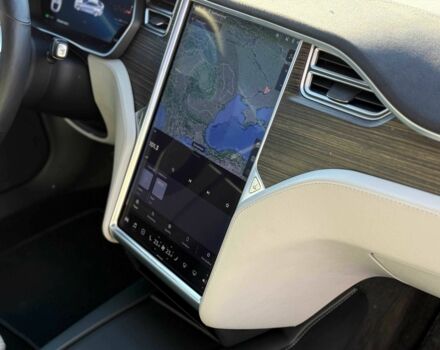 Сірий Тесла Модель С, об'ємом двигуна 0 л та пробігом 112 тис. км за 18499 $, фото 15 на Automoto.ua