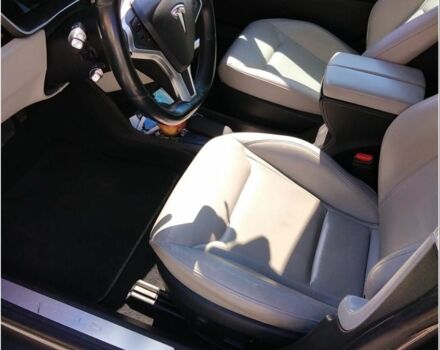 Сірий Тесла Модель С, об'ємом двигуна 0 л та пробігом 164 тис. км за 484 $, фото 4 на Automoto.ua