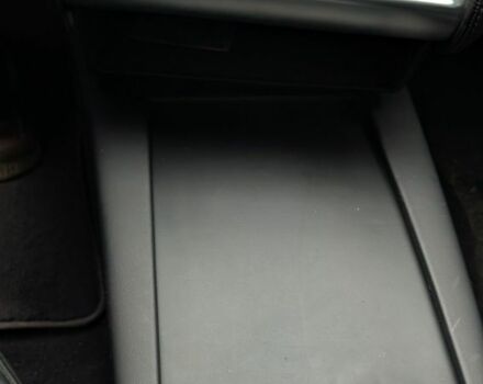 Серый Тесла Модель С, объемом двигателя 0 л и пробегом 150 тыс. км за 17200 $, фото 20 на Automoto.ua