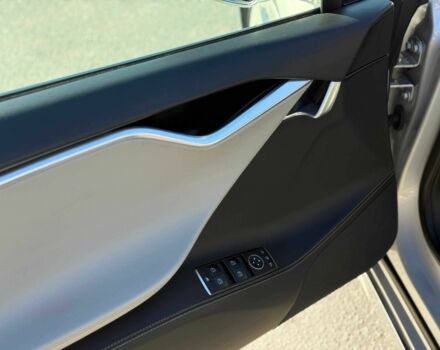 Сірий Тесла Модель С, об'ємом двигуна 0 л та пробігом 112 тис. км за 18499 $, фото 9 на Automoto.ua