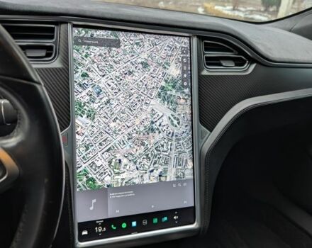 Серый Тесла Модель С, объемом двигателя 0 л и пробегом 150 тыс. км за 17200 $, фото 12 на Automoto.ua