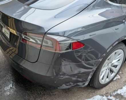 Серый Тесла Модель С, объемом двигателя 0 л и пробегом 150 тыс. км за 17200 $, фото 5 на Automoto.ua