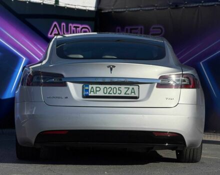 Сірий Тесла Модель С, об'ємом двигуна 0 л та пробігом 112 тис. км за 18499 $, фото 5 на Automoto.ua