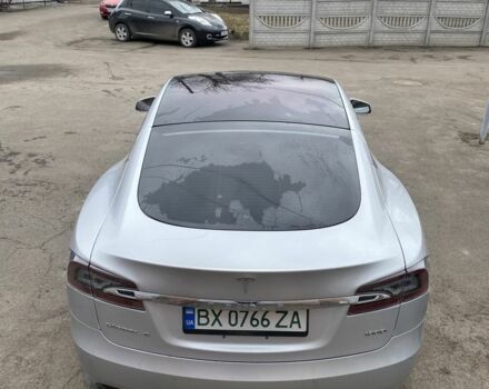 Серый Тесла Модель С, объемом двигателя 0 л и пробегом 124 тыс. км за 19900 $, фото 15 на Automoto.ua