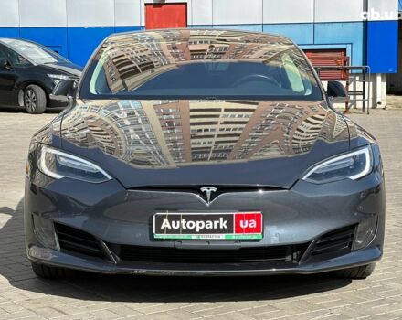 Серый Тесла Модель С, объемом двигателя 0 л и пробегом 50 тыс. км за 19230 $, фото 2 на Automoto.ua