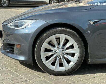 Серый Тесла Модель С, объемом двигателя 0 л и пробегом 50 тыс. км за 19230 $, фото 10 на Automoto.ua