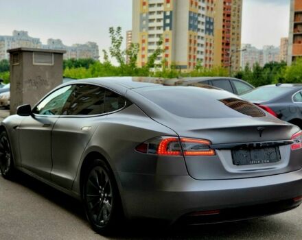 Серый Тесла Модель С, объемом двигателя 0 л и пробегом 105 тыс. км за 17500 $, фото 4 на Automoto.ua