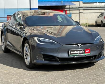 Серый Тесла Модель С, объемом двигателя 0 л и пробегом 50 тыс. км за 19230 $, фото 4 на Automoto.ua