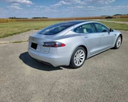 Серый Тесла Модель С, объемом двигателя 0 л и пробегом 90 тыс. км за 10000 $, фото 6 на Automoto.ua