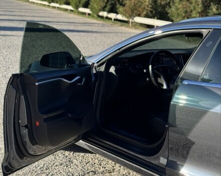 Серый Тесла Модель С, объемом двигателя 0 л и пробегом 98 тыс. км за 21940 $, фото 14 на Automoto.ua