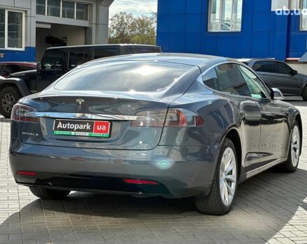 Серый Тесла Модель С, объемом двигателя 0 л и пробегом 50 тыс. км за 19230 $, фото 6 на Automoto.ua