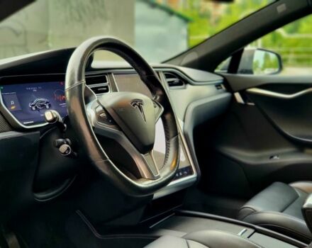 Серый Тесла Модель С, объемом двигателя 0 л и пробегом 105 тыс. км за 17500 $, фото 7 на Automoto.ua