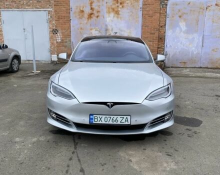 Серый Тесла Модель С, объемом двигателя 0 л и пробегом 124 тыс. км за 19900 $, фото 9 на Automoto.ua