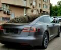 Серый Тесла Модель С, объемом двигателя 0 л и пробегом 105 тыс. км за 17500 $, фото 3 на Automoto.ua