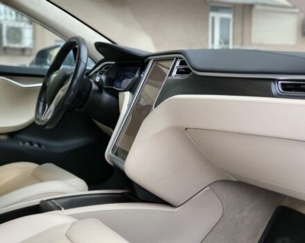 Серый Тесла Модель С, объемом двигателя 0 л и пробегом 204 тыс. км за 17200 $, фото 8 на Automoto.ua