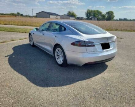 Серый Тесла Модель С, объемом двигателя 0 л и пробегом 90 тыс. км за 10000 $, фото 4 на Automoto.ua