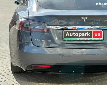 Серый Тесла Модель С, объемом двигателя 0 л и пробегом 50 тыс. км за 19230 $, фото 9 на Automoto.ua