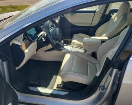 Серый Тесла Модель С, объемом двигателя 0 л и пробегом 90 тыс. км за 10000 $, фото 8 на Automoto.ua