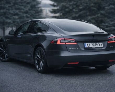 Серый Тесла Модель С, объемом двигателя 0 л и пробегом 217 тыс. км за 22900 $, фото 7 на Automoto.ua