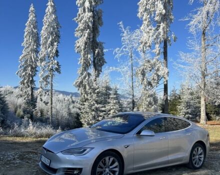 Серый Тесла Модель С, объемом двигателя 0 л и пробегом 124 тыс. км за 19900 $, фото 5 на Automoto.ua