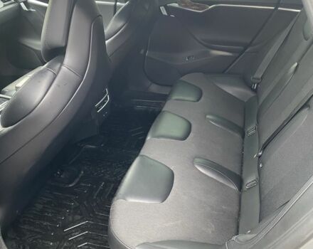 Серый Тесла Модель С, объемом двигателя 0 л и пробегом 124 тыс. км за 19900 $, фото 21 на Automoto.ua