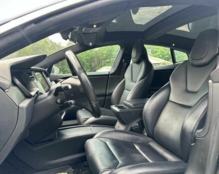 Серый Тесла Модель С, объемом двигателя 0 л и пробегом 100 тыс. км за 11000 $, фото 7 на Automoto.ua