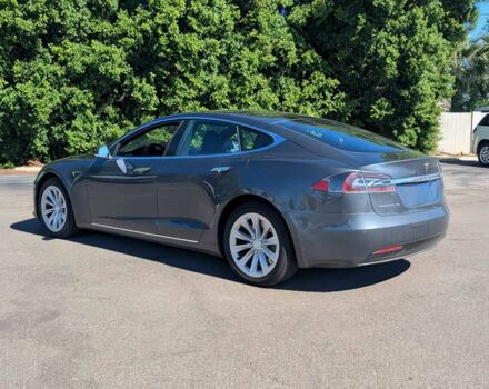 Серый Тесла Модель С, объемом двигателя 0 л и пробегом 31 тыс. км за 10000 $, фото 5 на Automoto.ua