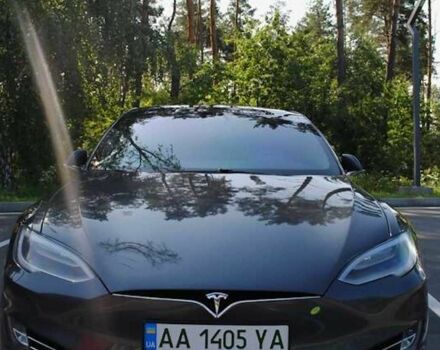 Серый Тесла Модель С, объемом двигателя 0 л и пробегом 63 тыс. км за 572 $, фото 6 на Automoto.ua