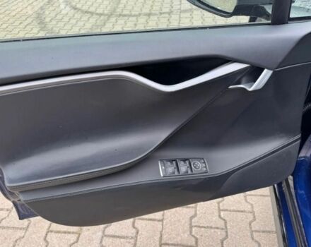 Серый Тесла Модель С, объемом двигателя 0 л и пробегом 78 тыс. км за 10200 $, фото 12 на Automoto.ua